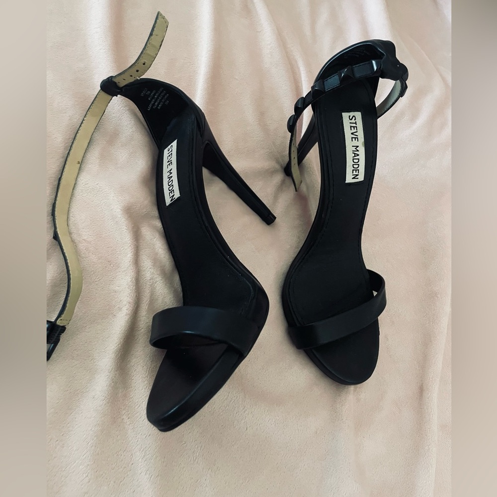 Steve Madden heels 🖤